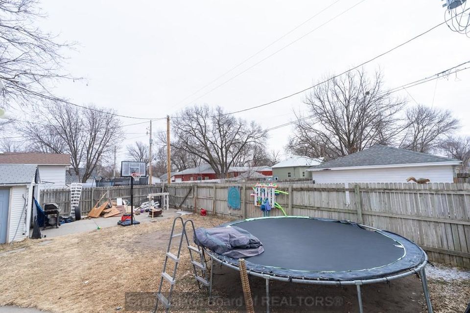 813 n adams grand island  ne 68803 d 2