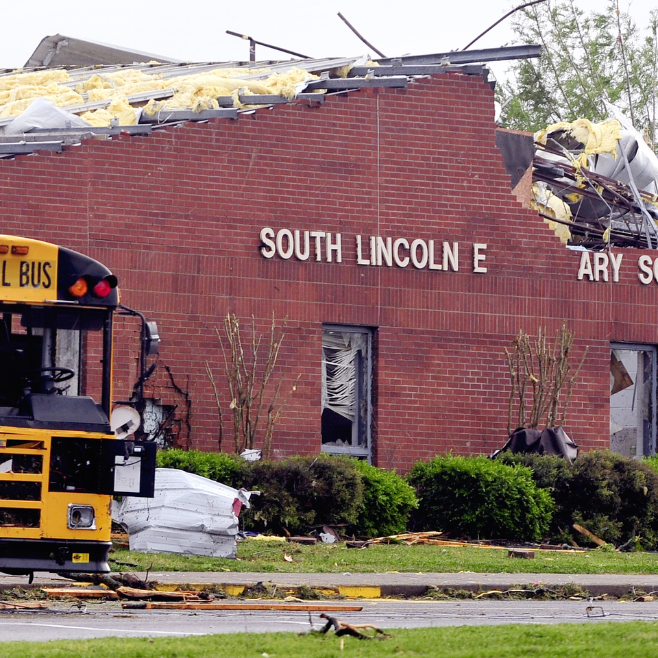 South lincoln damage20180308 15699 16yuege