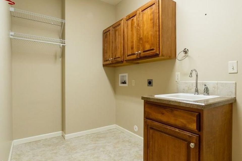 3811 meadowlark cir grand island ne 68803 c 5