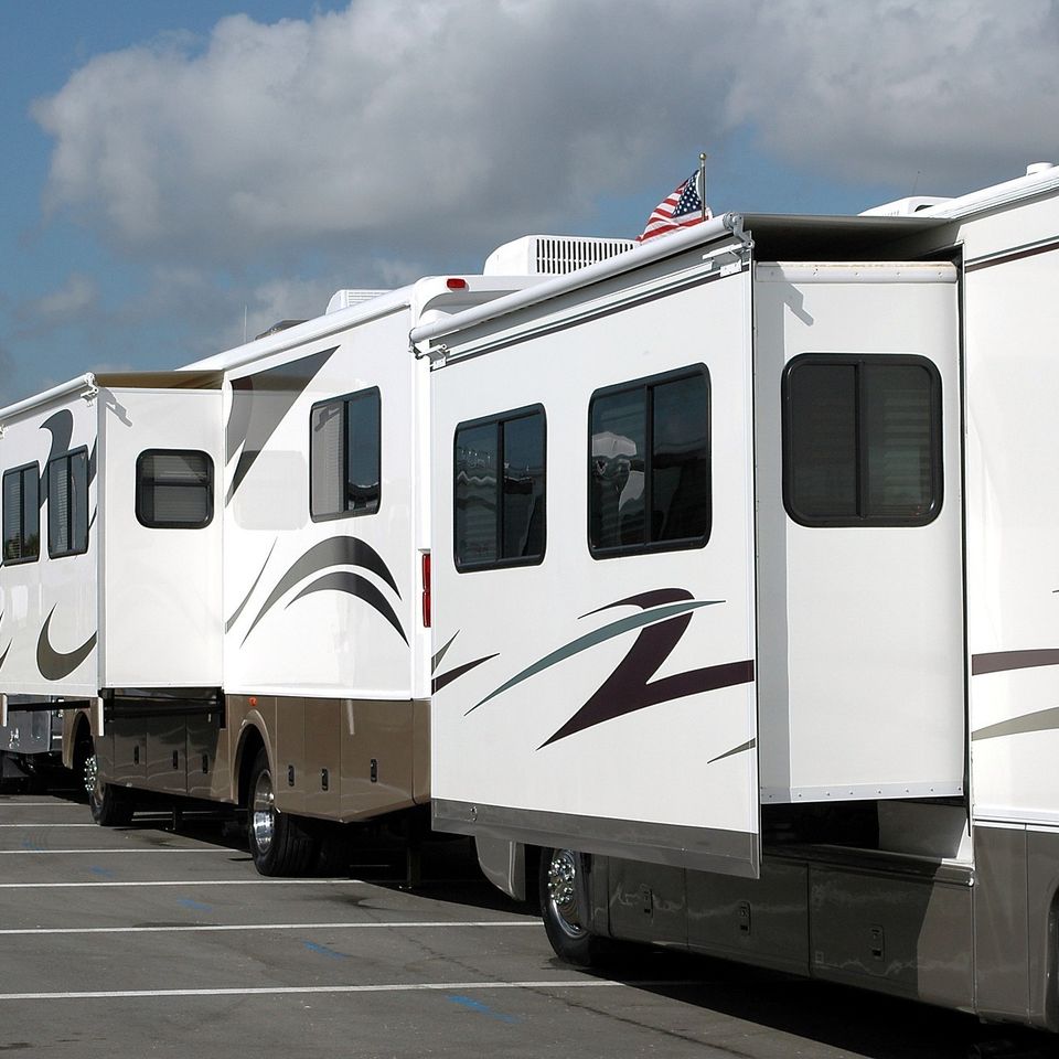 Recreational vehicle g723877180 1920