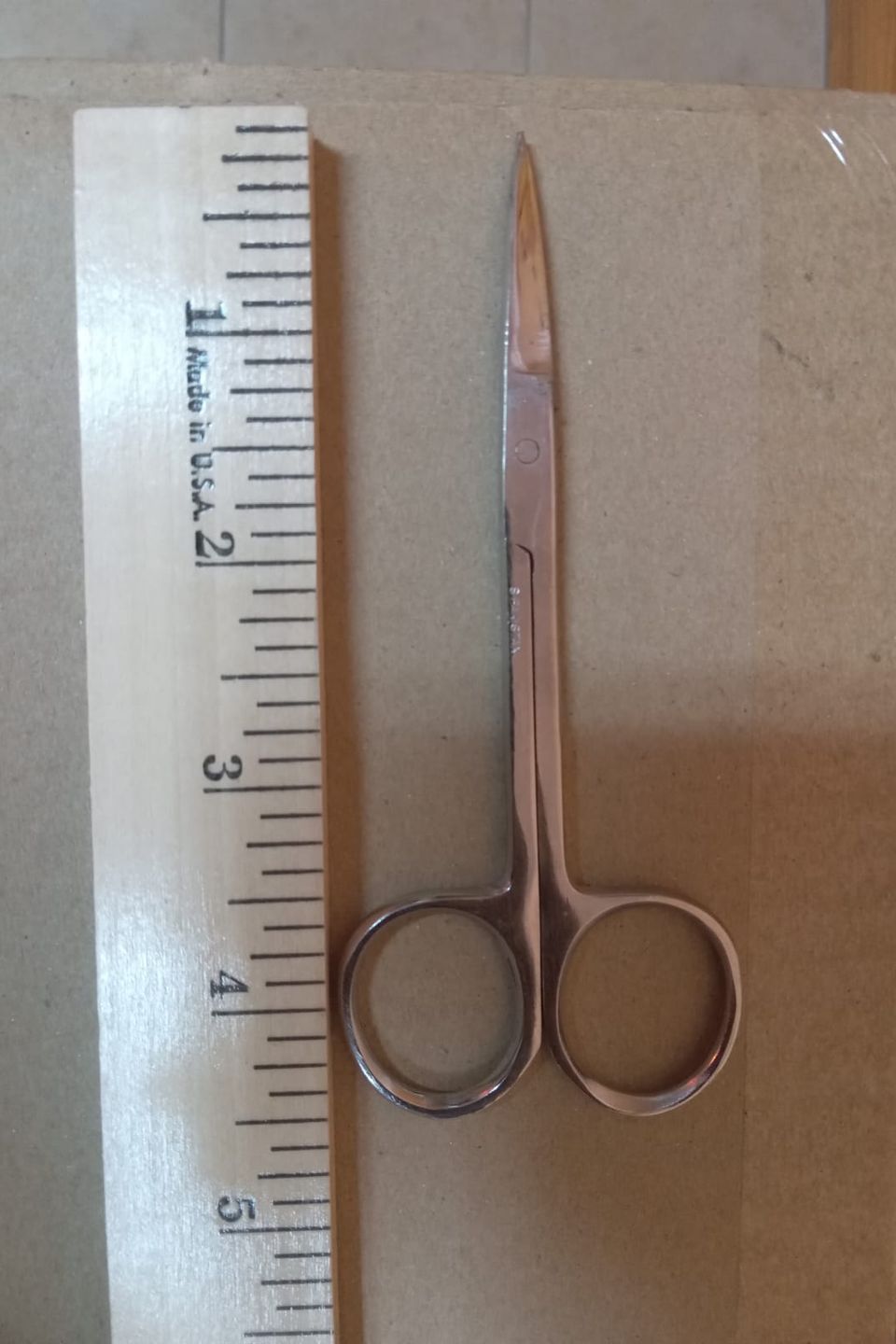 Dissecting or medical scissors p2
