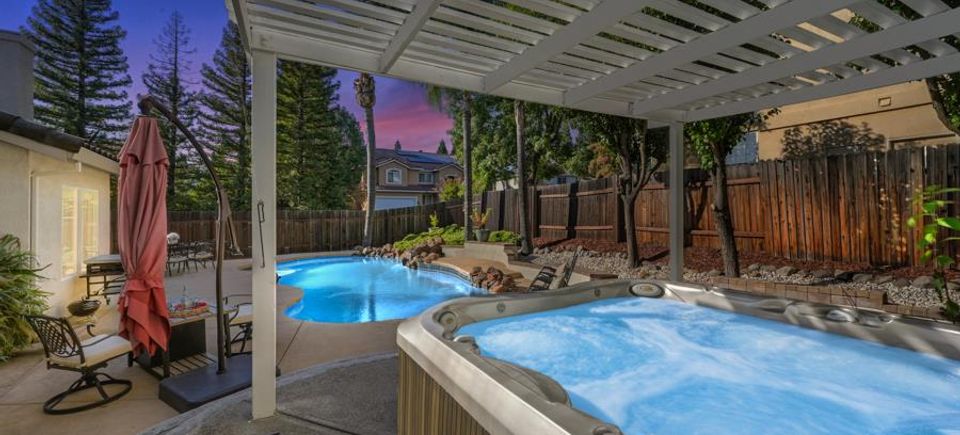 1fd9b22c 4873 4188 b94f 8d9a7411d7c4