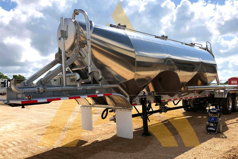 Aldura pneumatictanktrailer