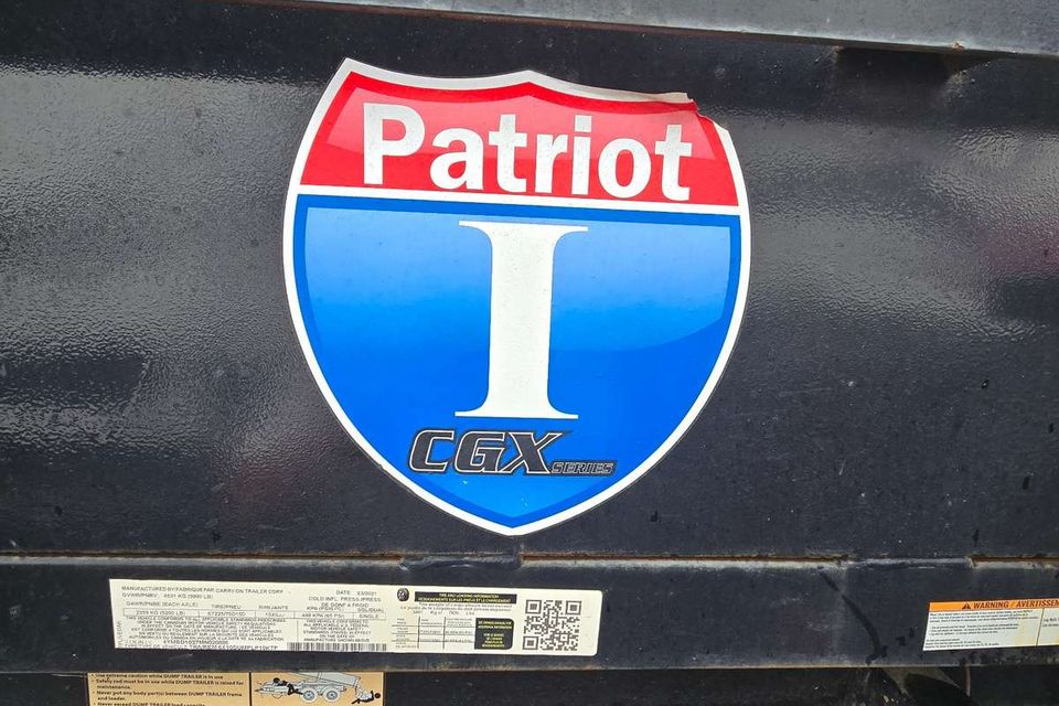 STIHL commercial leaf blower used by Economy Tree Service