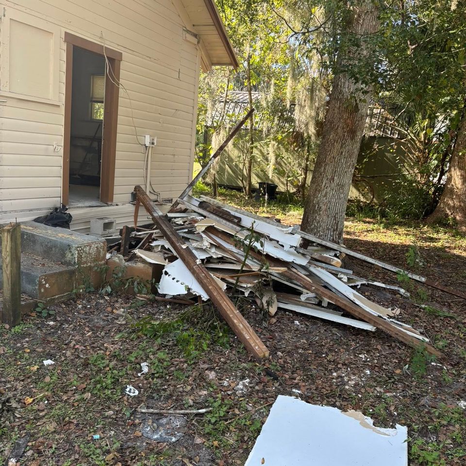 JNJ Hauling Solutions cleaning up junk