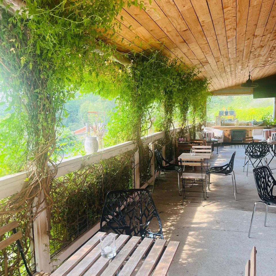 Lavenderatstillewatereventsoutsidesunny