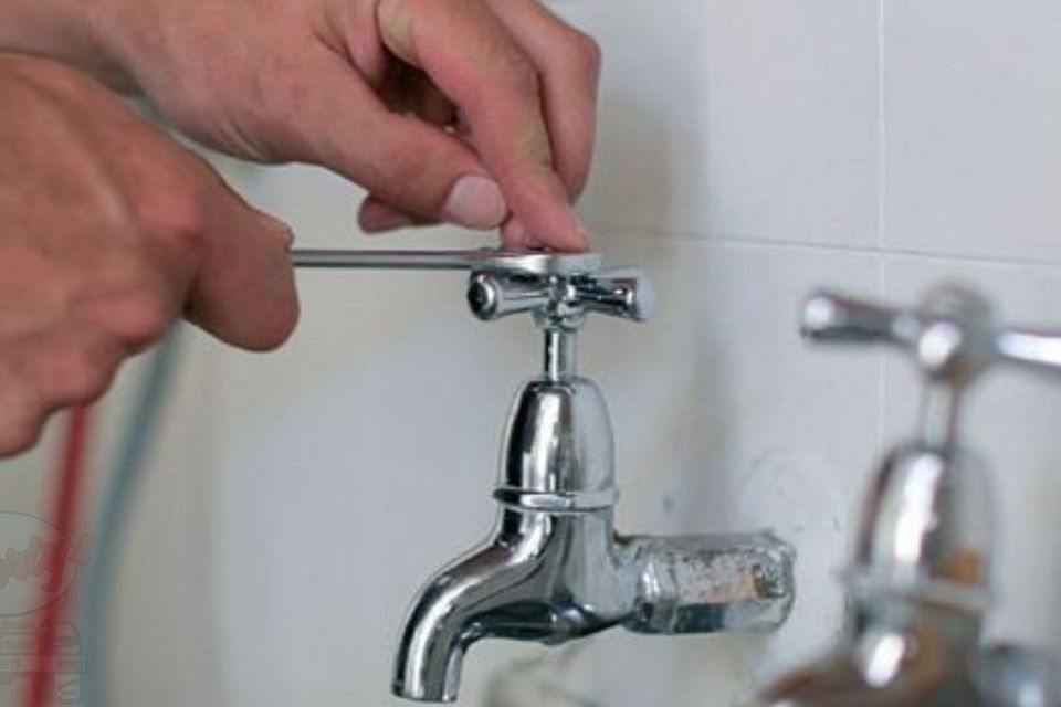 emergency plumber rockingham