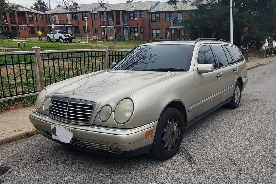 Mercedes wagon