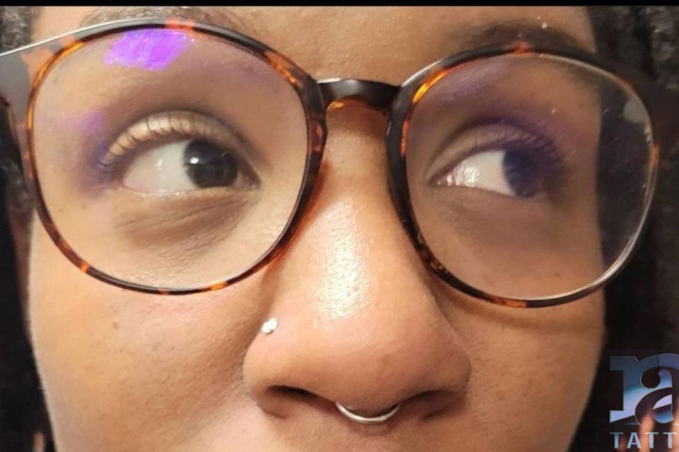 Barb nostril septum (1)