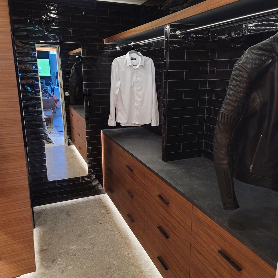 Closet 2