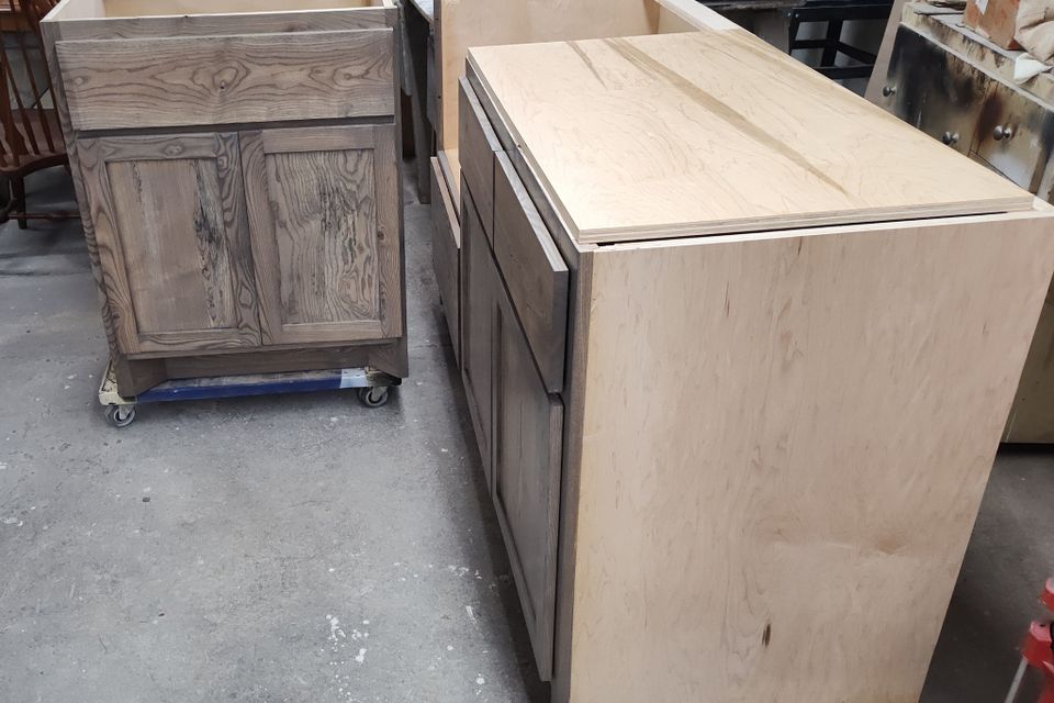 Made  to  order kitchen cabinets ls
