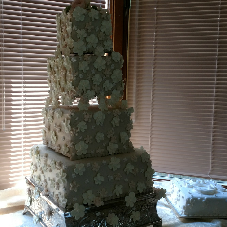 Wed cake 11320180617 21613 mle6y5