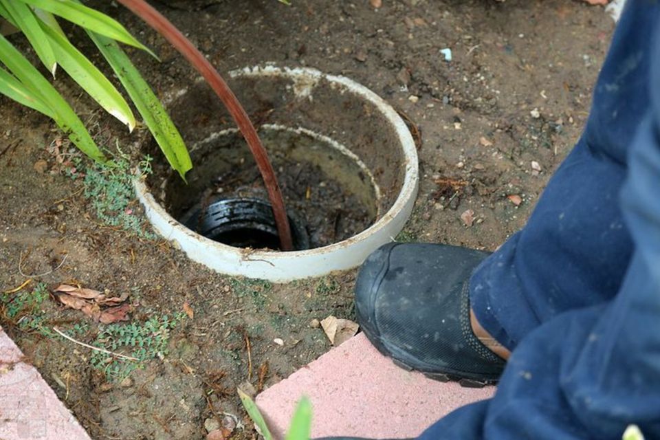 septic system cleaning services
