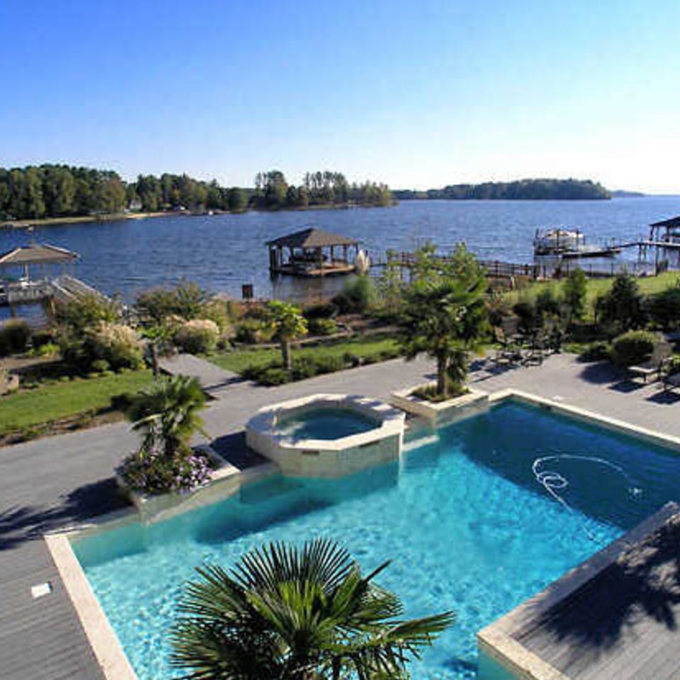 Peninsula lake norman cornelius 20180425 19239 1vv8ikq
