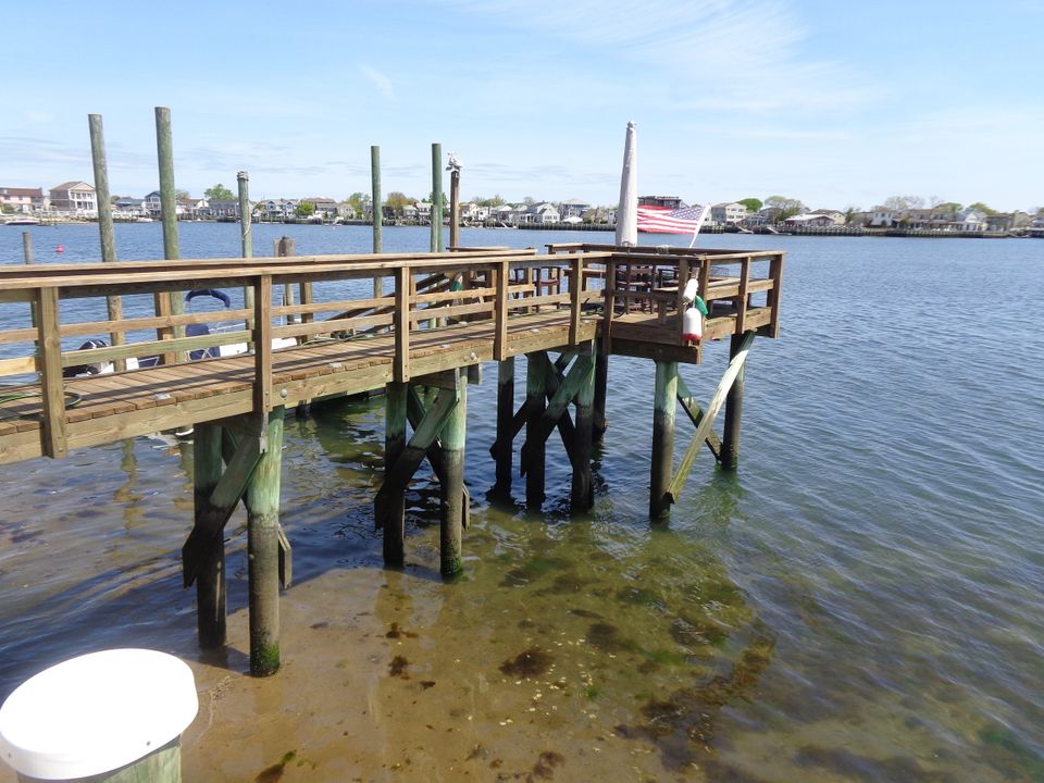 Pier02
