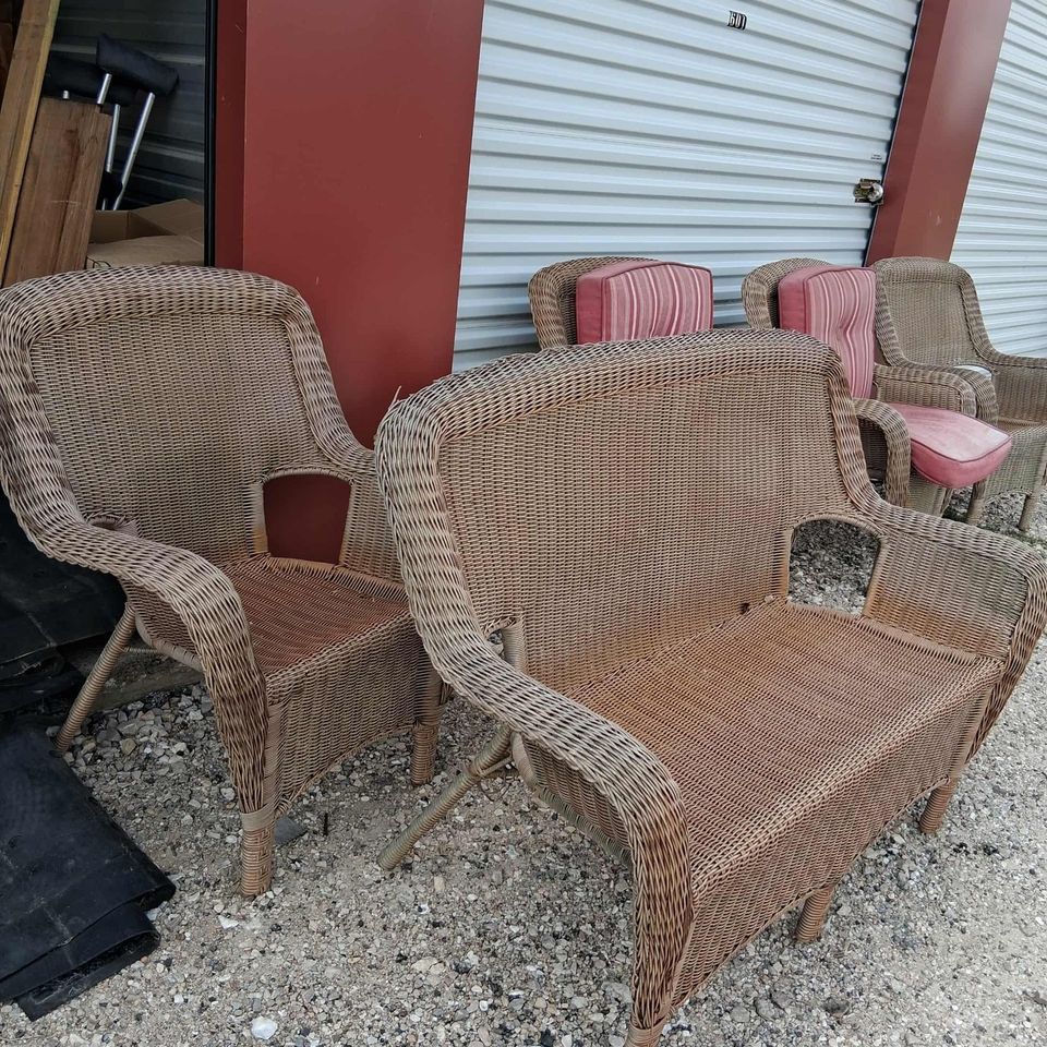 571049359 122151068726623176 980047476845060591 n