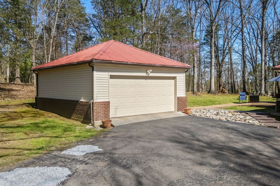 8 web or mls 2501 huntsville hwy clear lens real estate photography 5