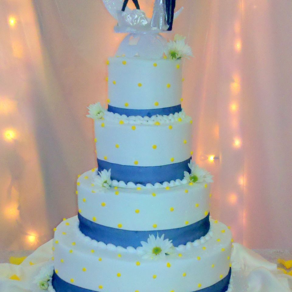 Wed cake 21620180617 9393 1ujrrj2