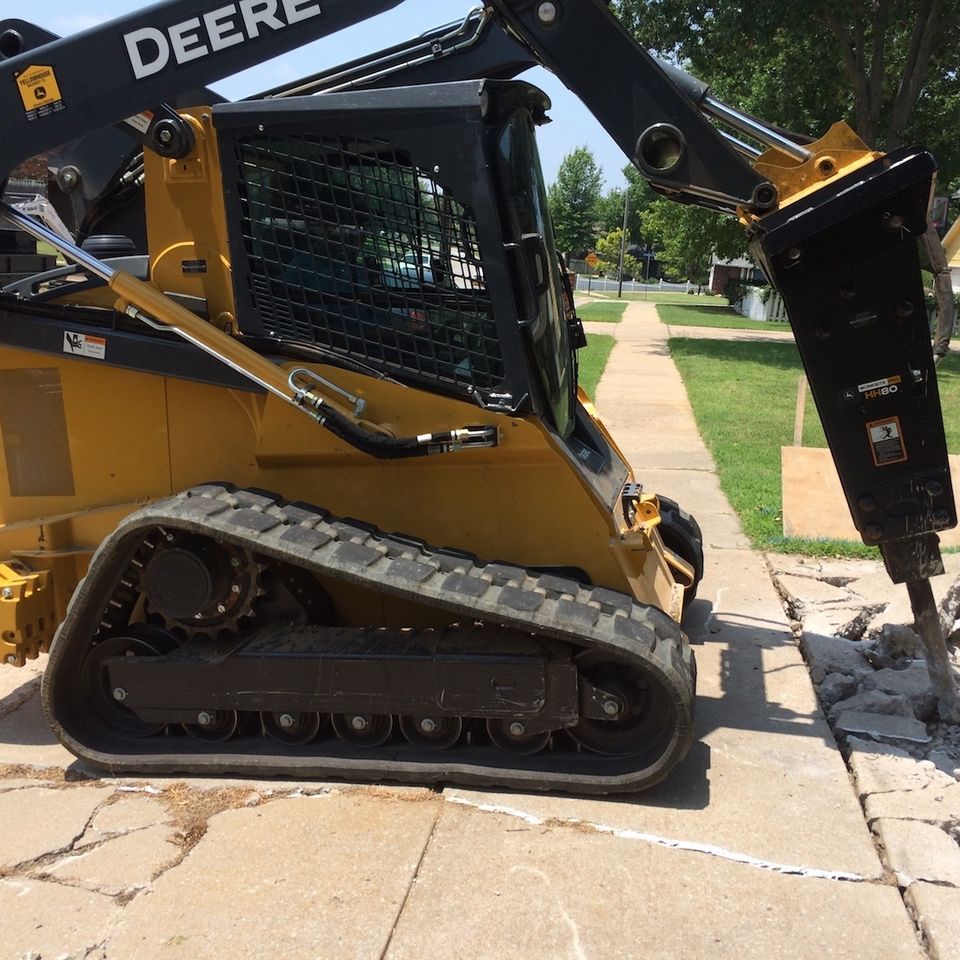 Select outdoor solutions  tulsa oklahoma  new concrete driveway replacement  engineered concrete driveway tear out repair contractor construction company  photo jul 21  1 20 45 pm