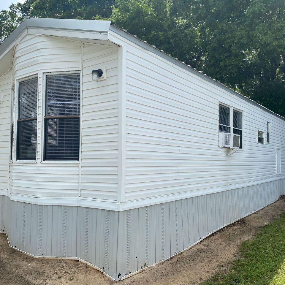 Lot 51 back exterior