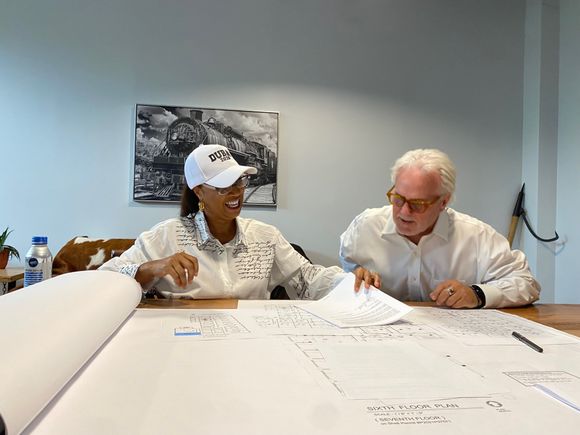 Myra signing photo 4