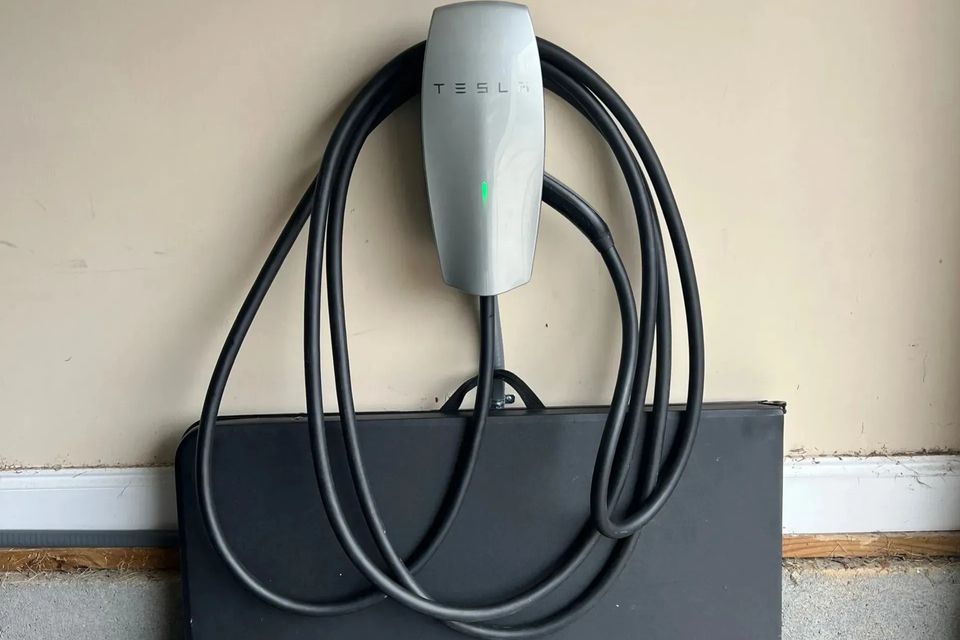photo of residential tesla charger harris electrical contractors, residential ev charging stations, tesla chargers