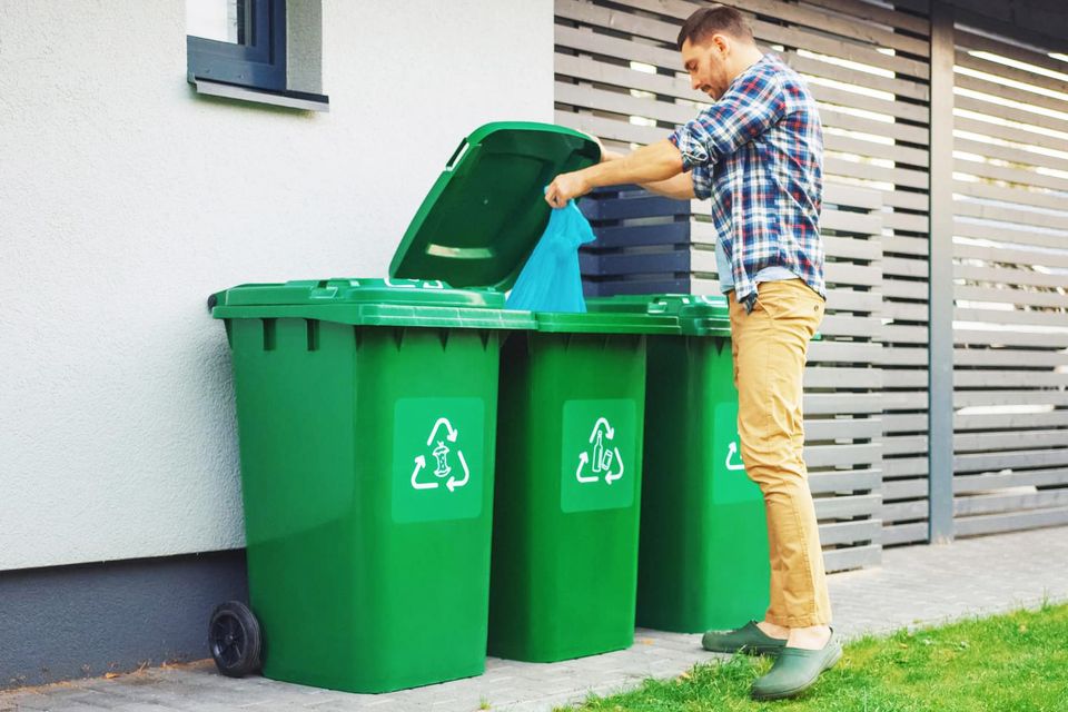 Trash can cleaning hero