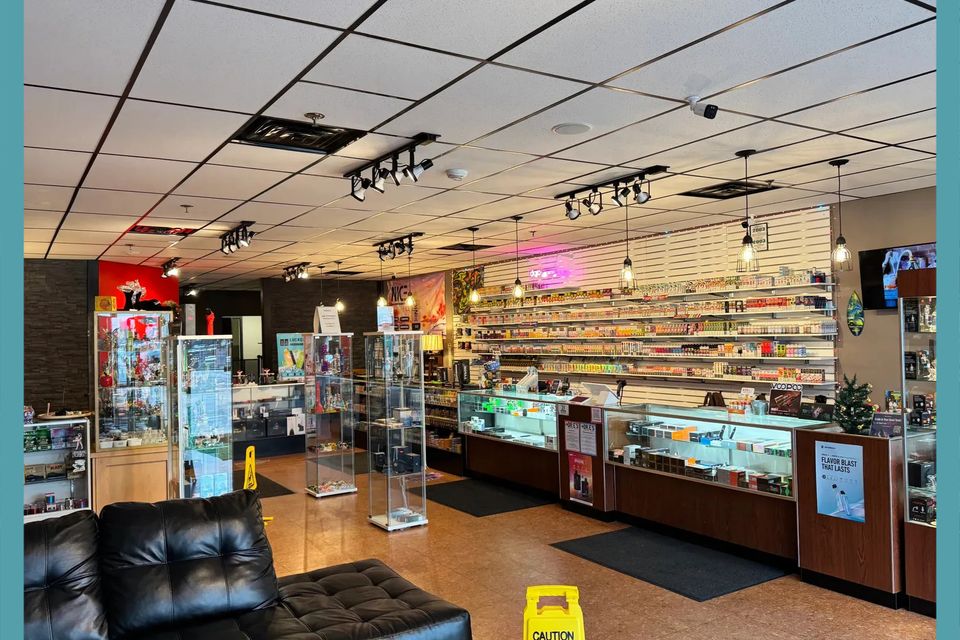 Dr. E's & Joost Vapor