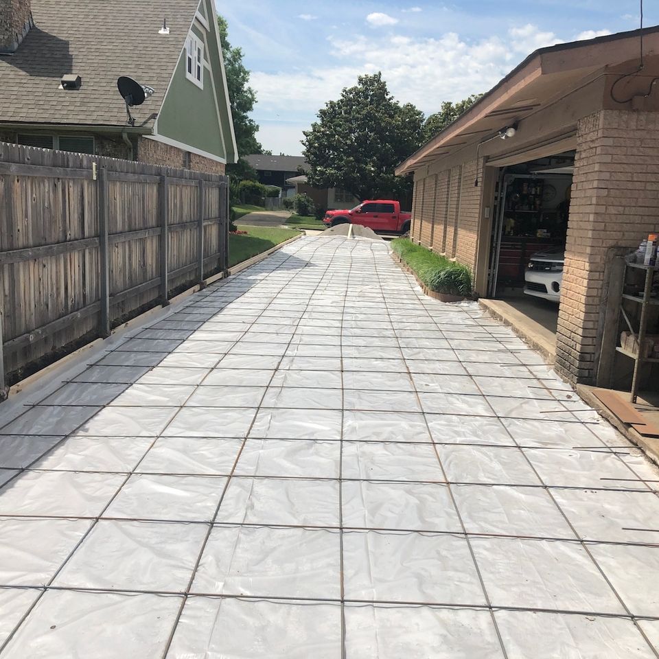 Select outdoor solutions  tulsa oklahoma  new concrete driveway replacement  engineered concrete driveway replacement repair contractor construction company  photo jun 11  11 41 43 am