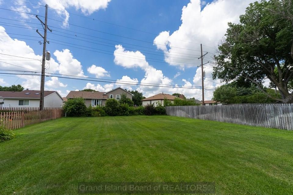 2316 sheridan ave grand island ne 68803 d 6