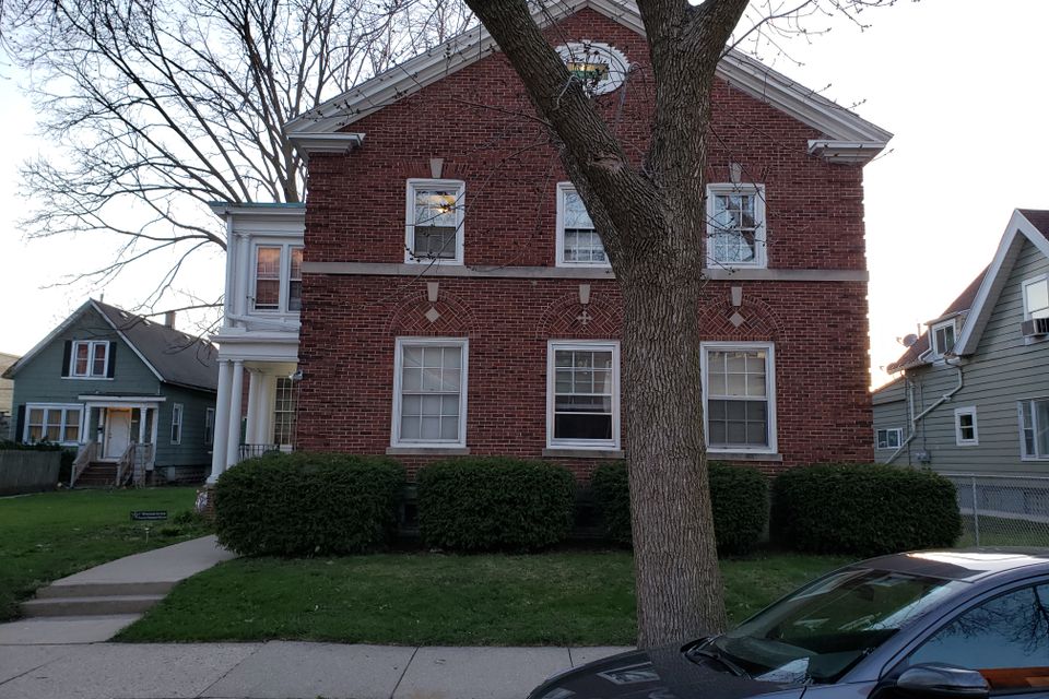 1123 s 25th east exterior