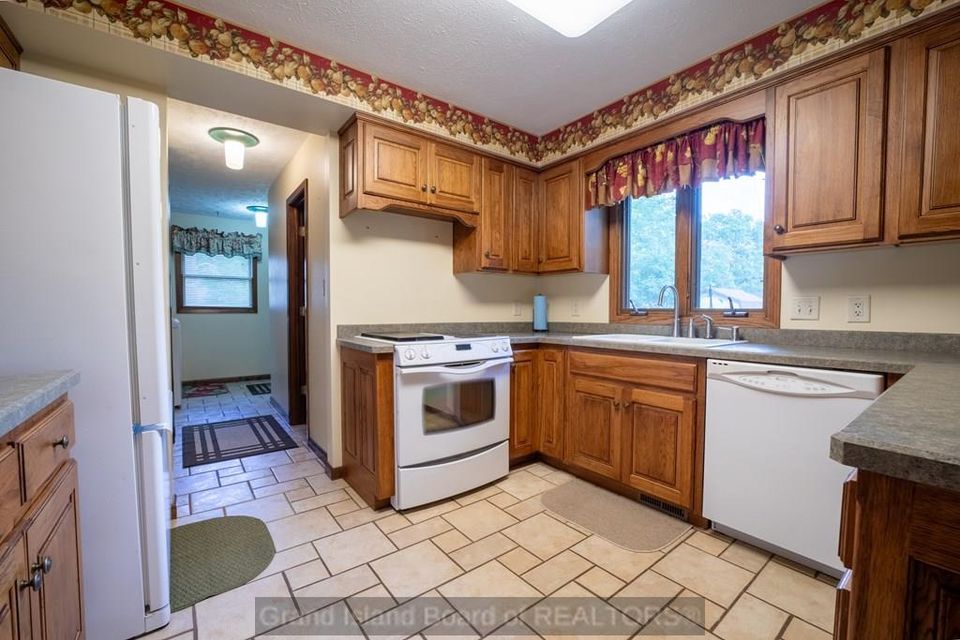 227 berryman ln central city ne 68826 b 1