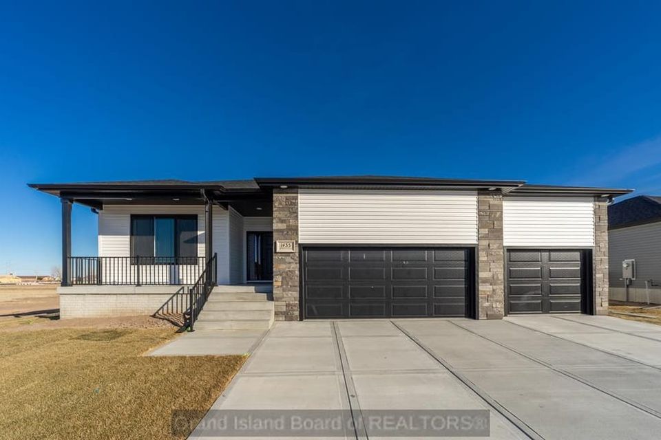 A7 1435 sagewood ave