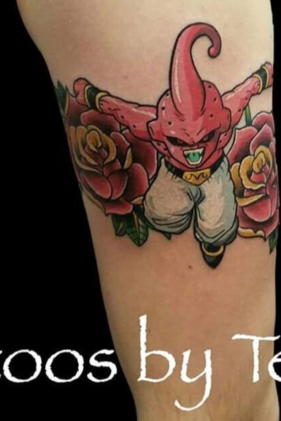 Tech boo with traditional roses