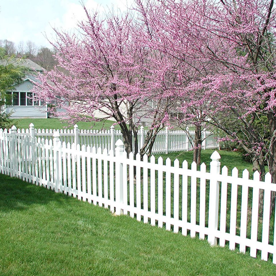 White picket fence installation in Burley Idaho