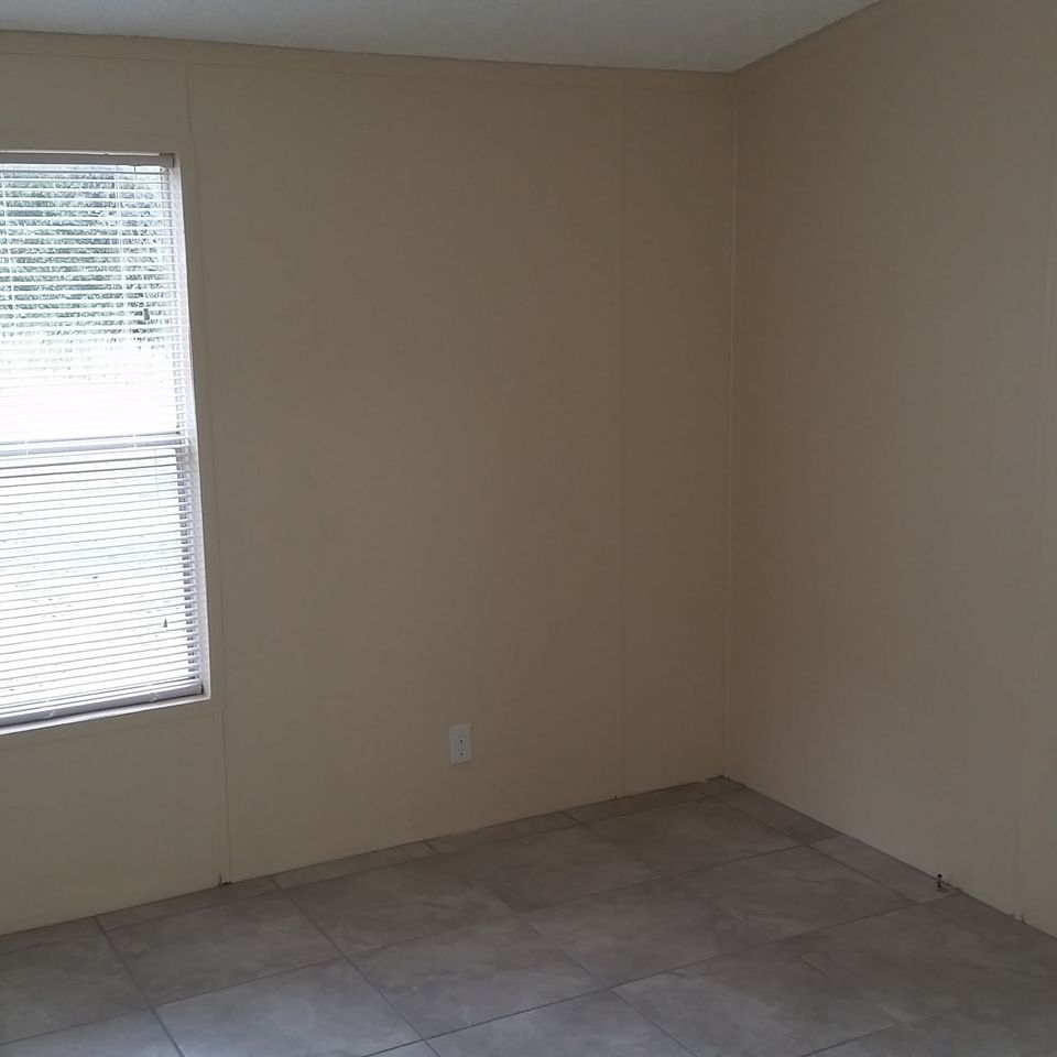 Master bed b 862020180103 29550 1dqzcp2