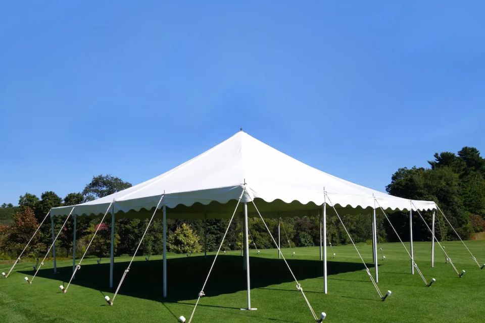 Vistacreate 54162627 stock photo white events tent (1)