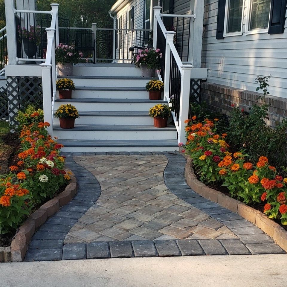 Hardscape design walkway to Wilmington NC home built by Morales Landscaping.