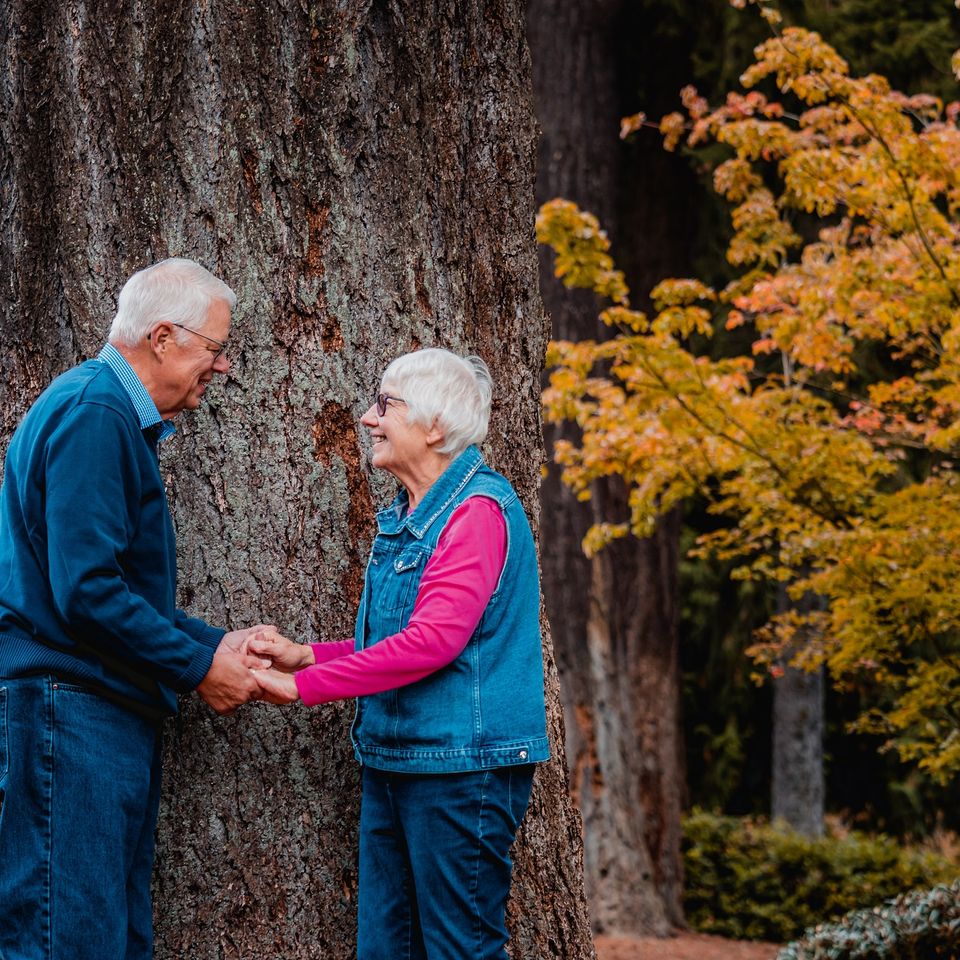 Older couple geedebd733 1920
