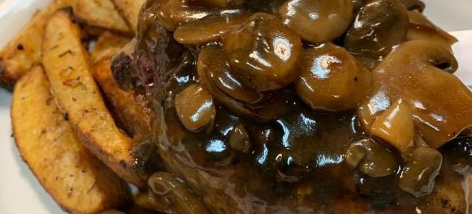 Cg 10 lamb with mushroom sauce