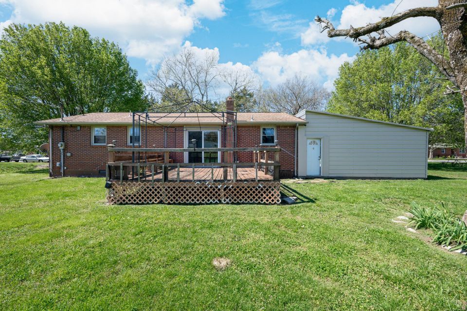525 markham dr exteriors 11