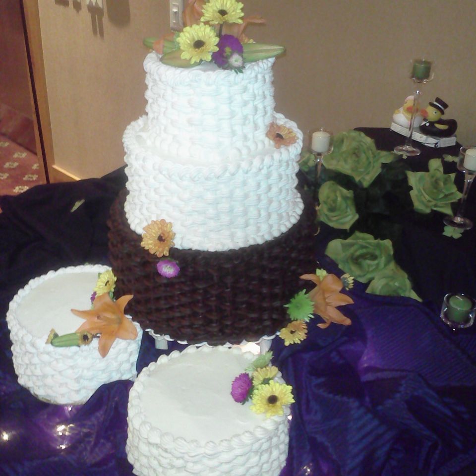 Wed cake 20320180617 9393 1bgpx8y