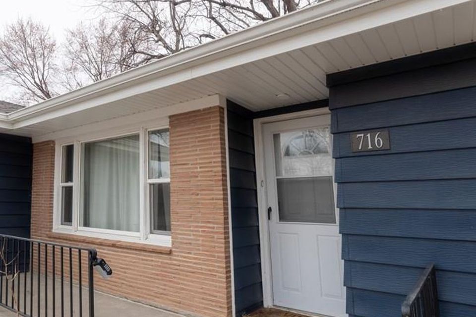 716 s blaine grand island  ne 68803 d 6