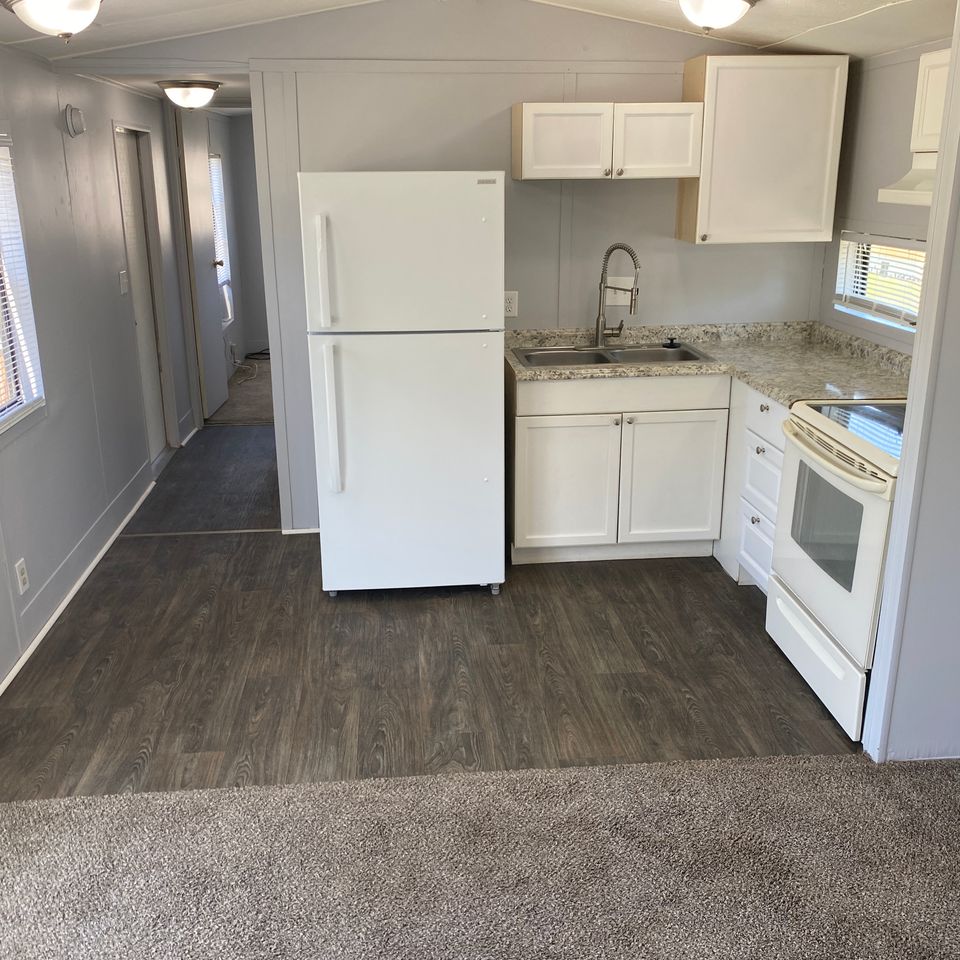 Lot 83 appliances