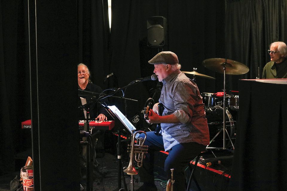 Band 2