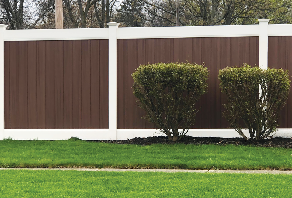 Cedar wood privacy fence in Meridian Idaho