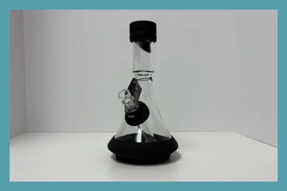 Grav 8 inch Black and Clear Water Pipe