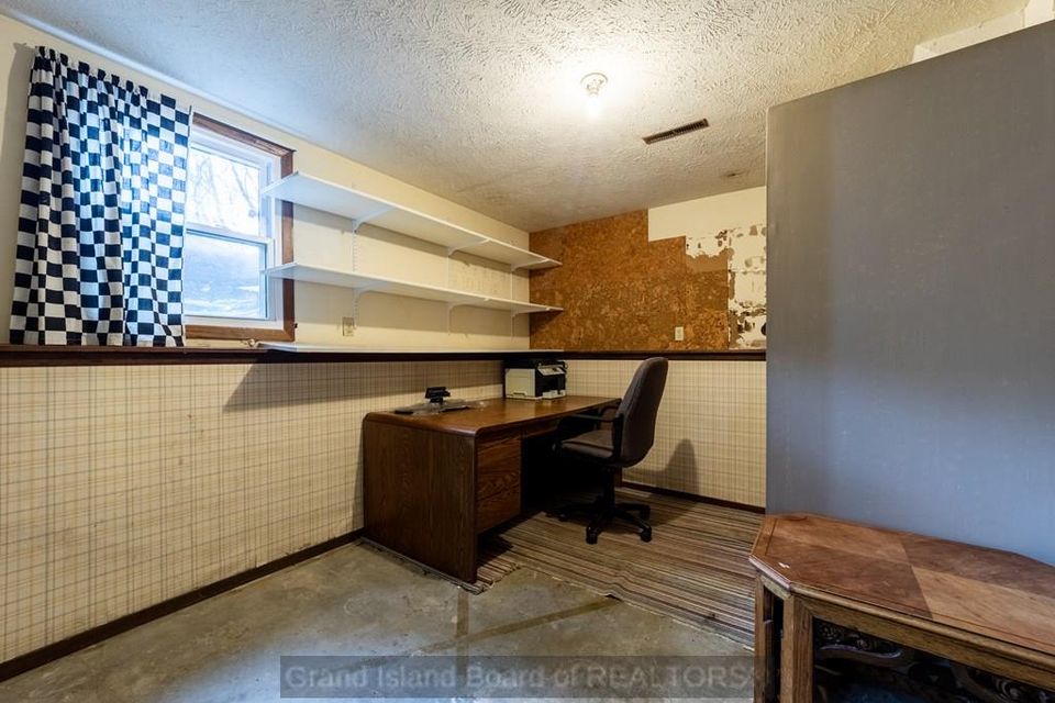 4306 saddle horse ct grand island ne 68803 c 9