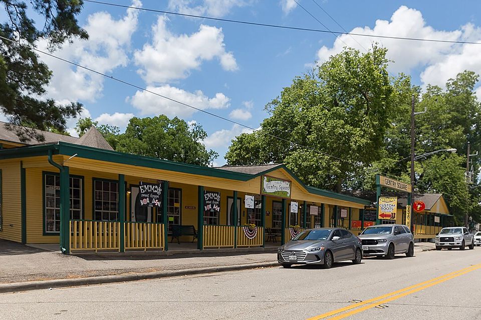 https://commons.wikimedia.org/wiki/File:Old_Town_Spring_Wiki_1.jpg
