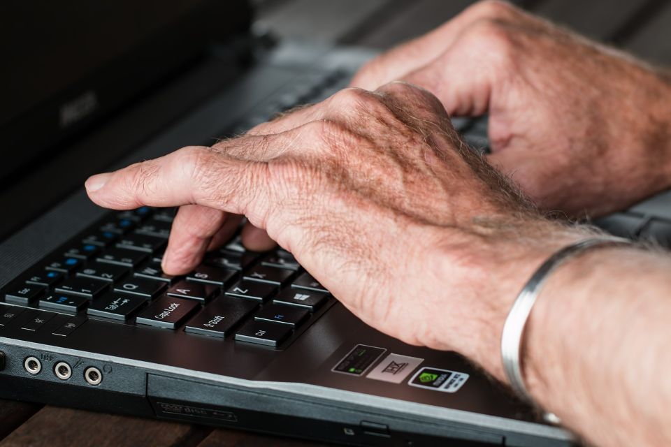 Hands ge4b55c3f5 1920